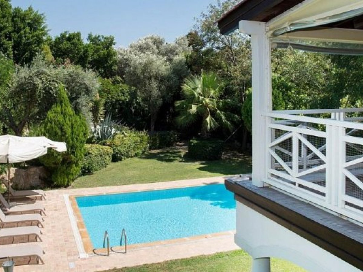 Conservative Private Pool Villa For Rent In Bodrum Bitez Beach