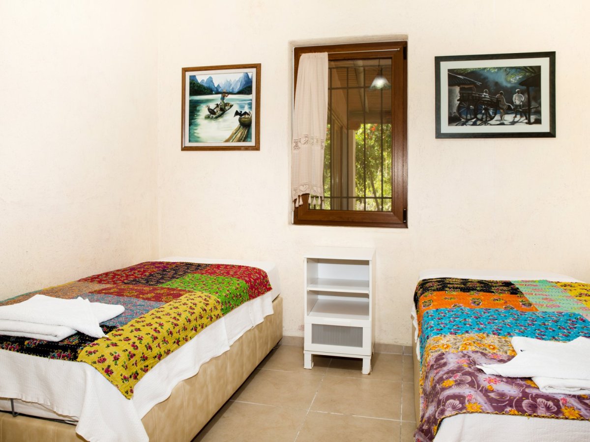 Bodrum Bitez Özel Havuzlu ve Bahçeli 2 Yatak Odalı Müstakil Tatil Villası