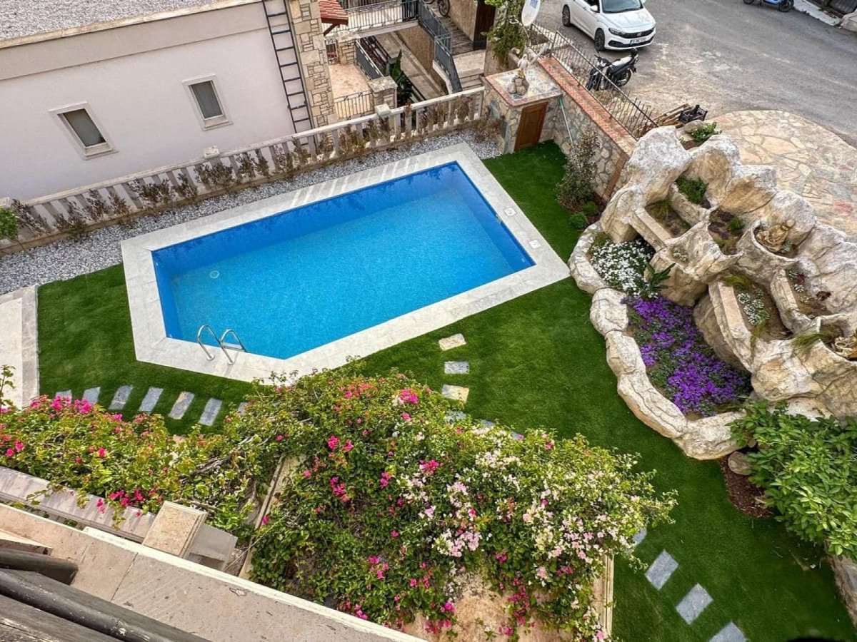 Bodrum Kumbahçe\'de Özel Yüzme Havuzlu 4 Yatak Odalı Tatil Villası