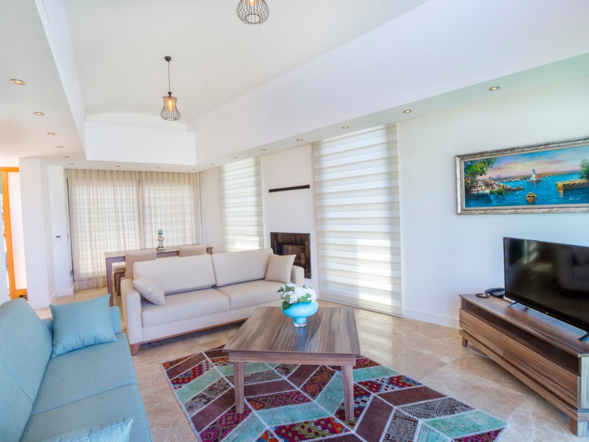 Bodrum Torba Deniz Manzaralı ve Yüzme Havuzlu 3 Yatak Odalı Müstakil Tatil Villası