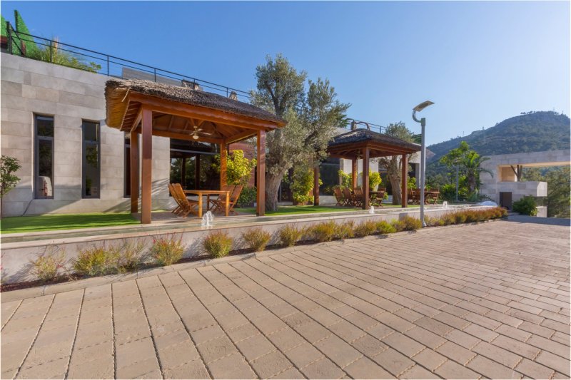 Bodrum Torba Deniz Manzaralı ve Yüzme Havuzlu 3 Yatak Odalı Müstakil Tatil Villası