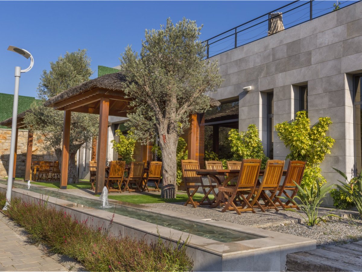 Bodrum Torba Özel Yüzme Havuzlu ve Bahçeli 4 Yatak Odalı Tatil Villası