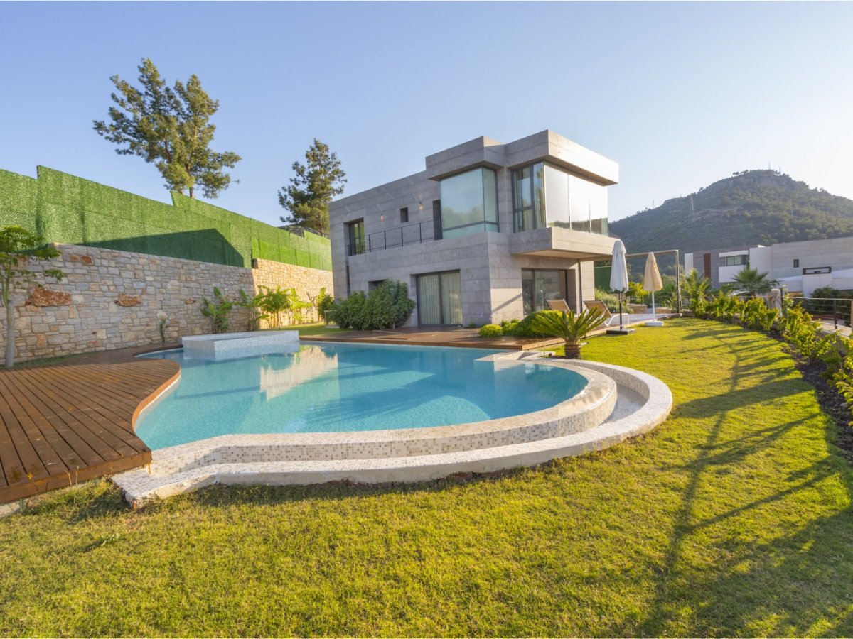 Bodrum Torba Özel Yüzme Havuzlu ve Bahçeli 4 Yatak Odalı Tatil Villası