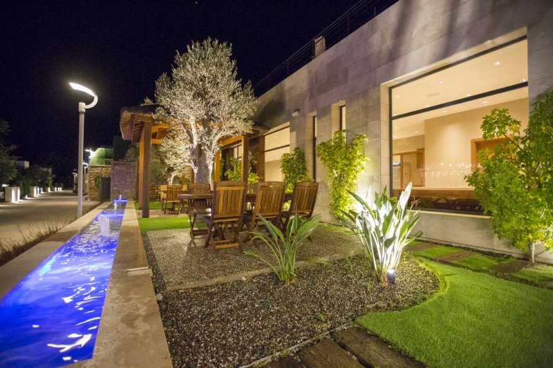 Bodrum Torba Özel Yüzme Havuzlu ve Bahçeli 4 Yatak Odalı Tatil Villası