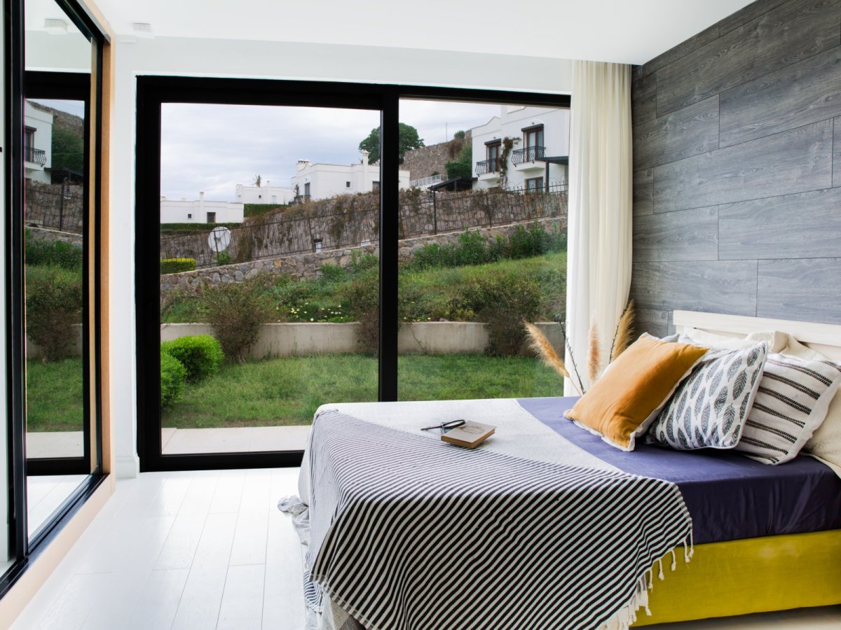 Bodrum Turgutreis Özel Yüzme Havuzlu ve Deniz Manzaralı 8 Yatak Odalı Tatil Villası