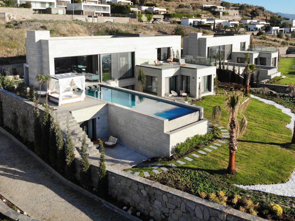 Bodrum Turgutreis Özel Yüzme Havuzlu ve Deniz Manzaralı 6 Yatak Odalı Tatil Villası