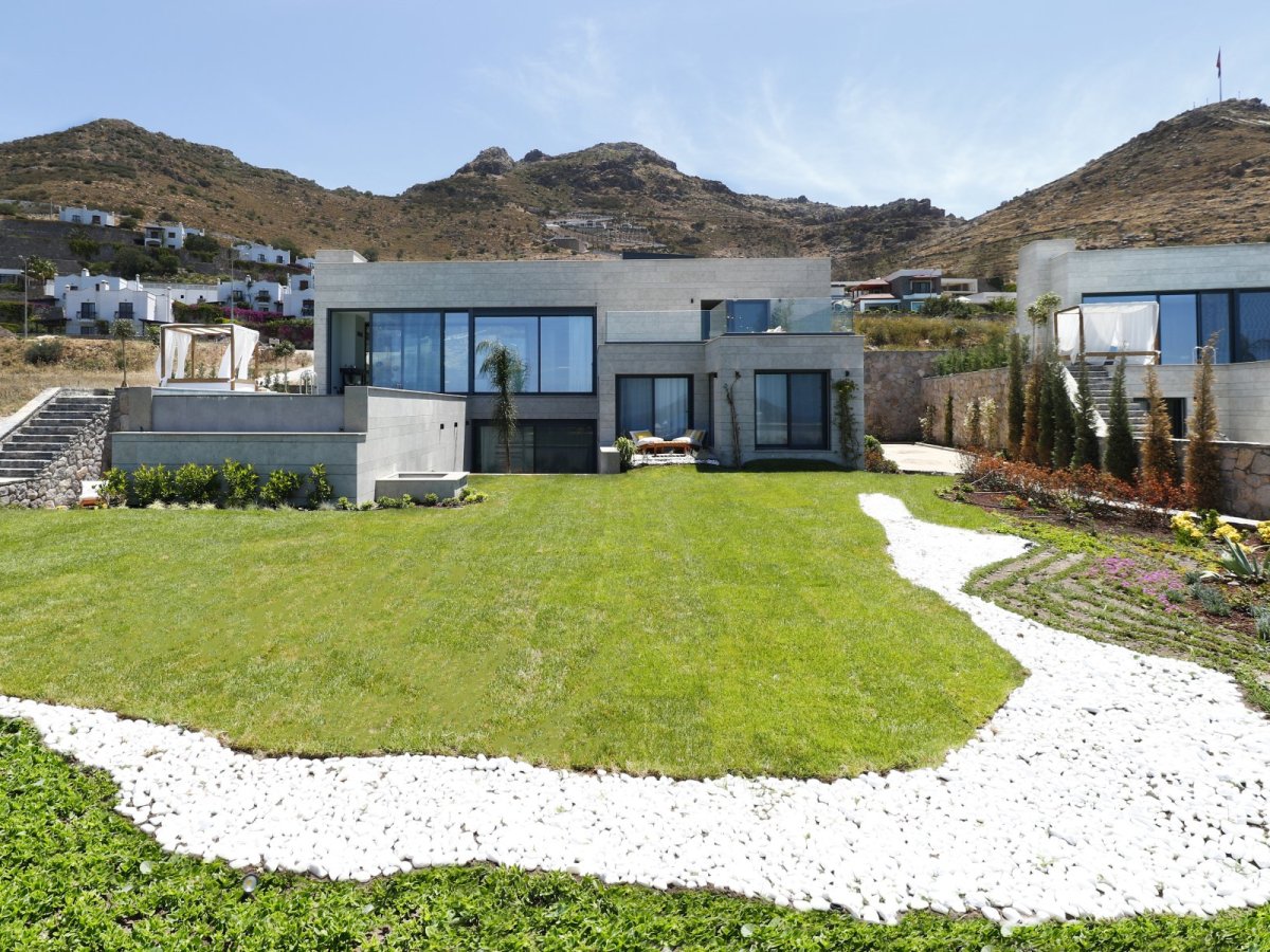 Bodrum Turgutreis Özel Yüzme Havuzlu ve Deniz Manzaralı 6 Yatak Odalı Tatil Villası Kiralık