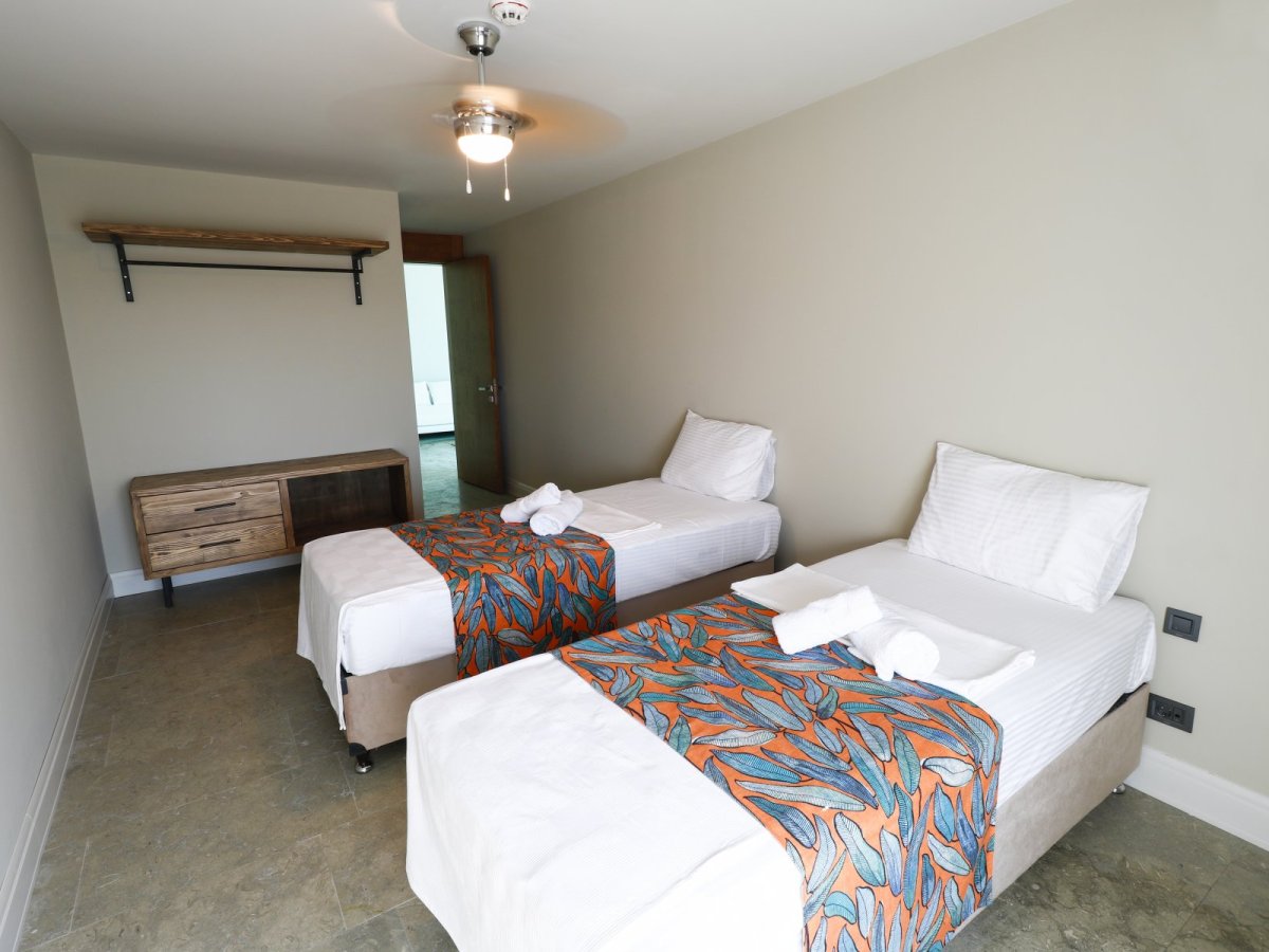 Bodrum Turgutreis Özel Yüzme Havuzlu ve Deniz Manzaralı 6 Yatak Odalı Tatil Villası Kiralık