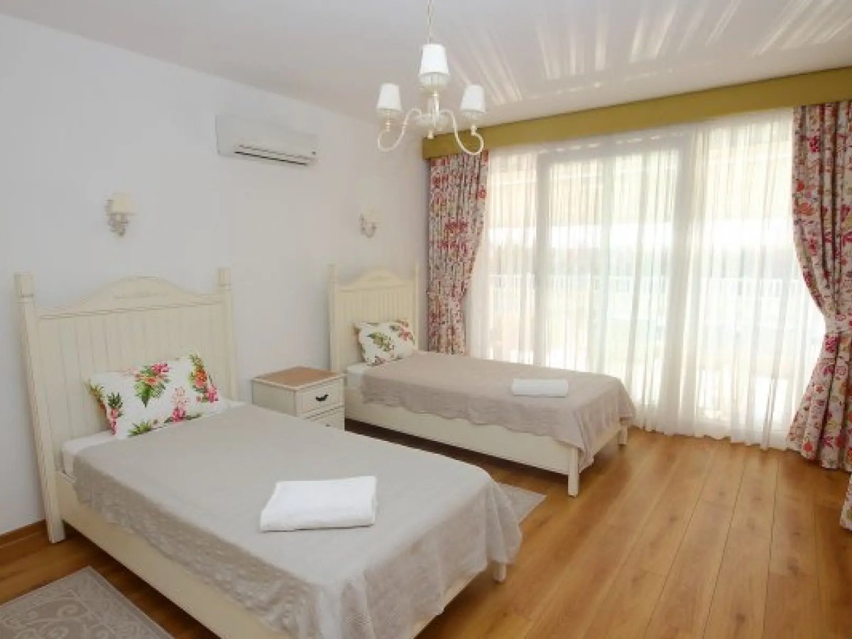 Bodrum Turgutreiste Muhteşem Deniz Manzaralı 5+2 Villa