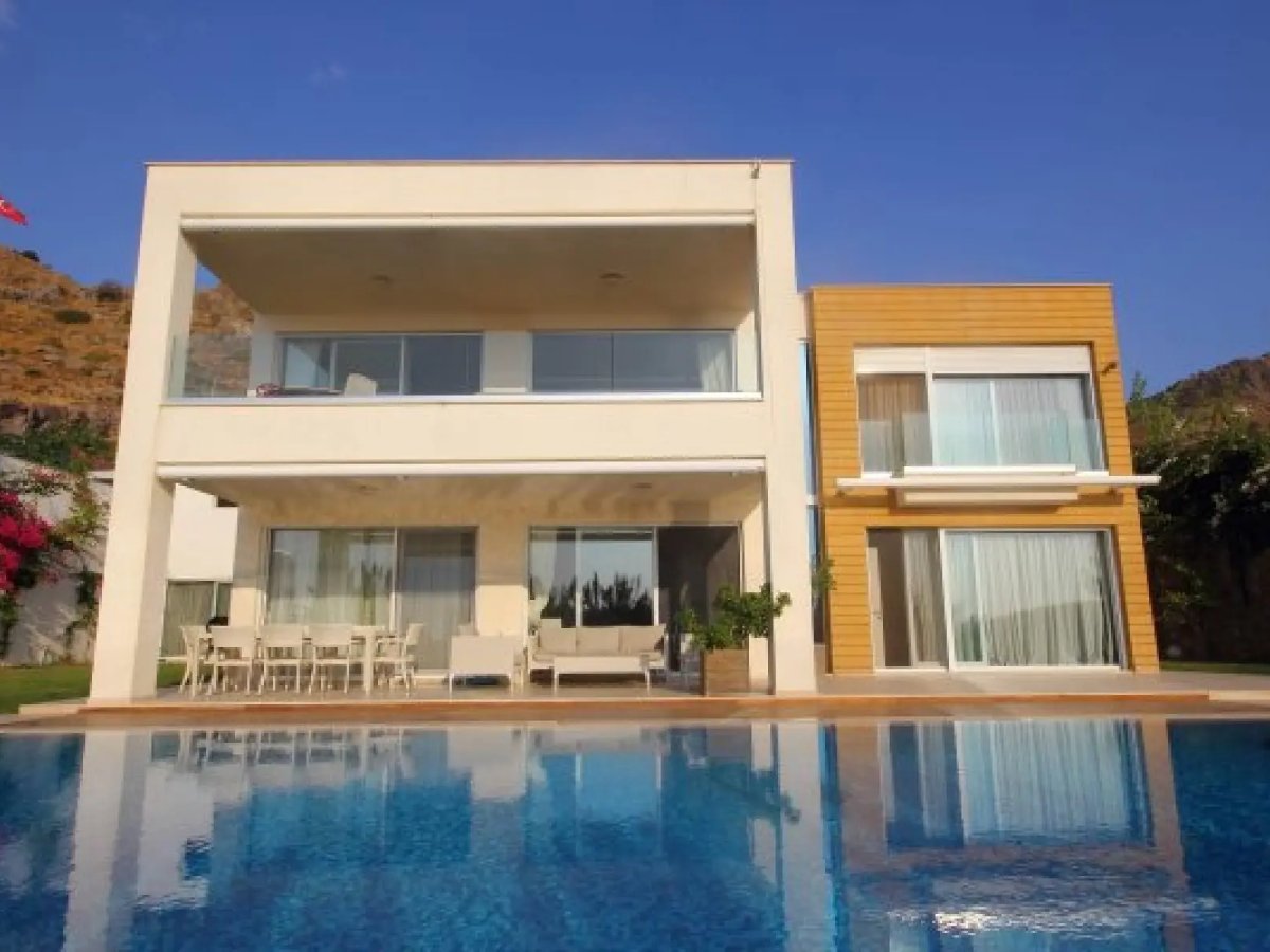 Bodrum Turgutreiste Muhteşem Deniz Manzaralı 5+2 Villa