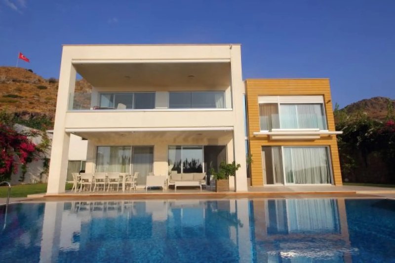 Bodrum Turgutreiste Muhteşem Deniz Manzaralı 5+2 Villa