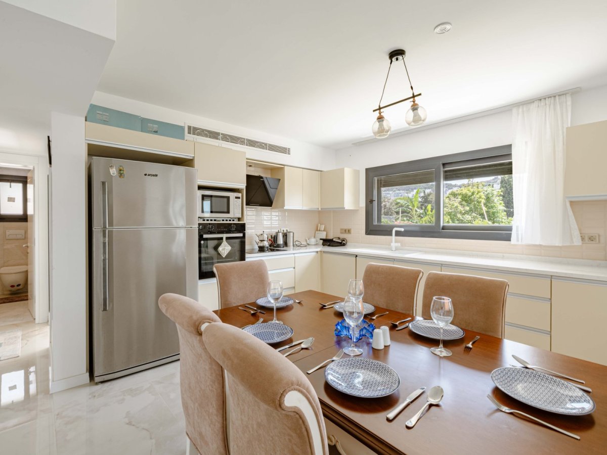 Bodrum Gümüşlük’te 4 yatak odalı Villa Luz