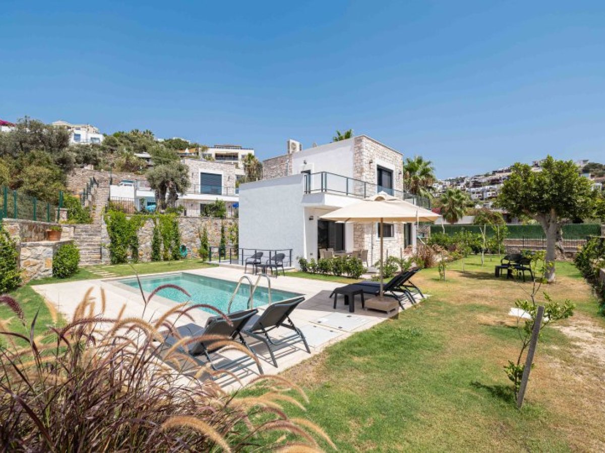 Bodrum Gümüşlük’te 4 yatak odalı Villa Luz