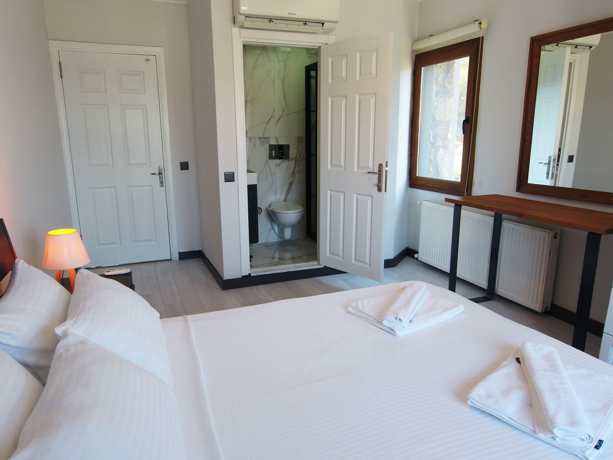 Bodrum Torba'da 5 yatak odalı Özel havuzlu Villa Bay