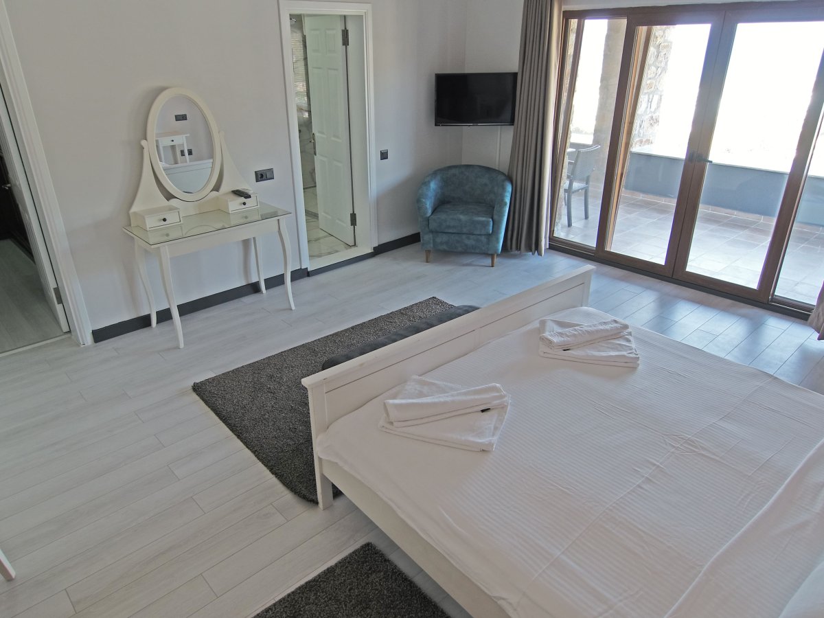 Bodrum Torba'da 5 yatak odalı Özel havuzlu Villa Bay
