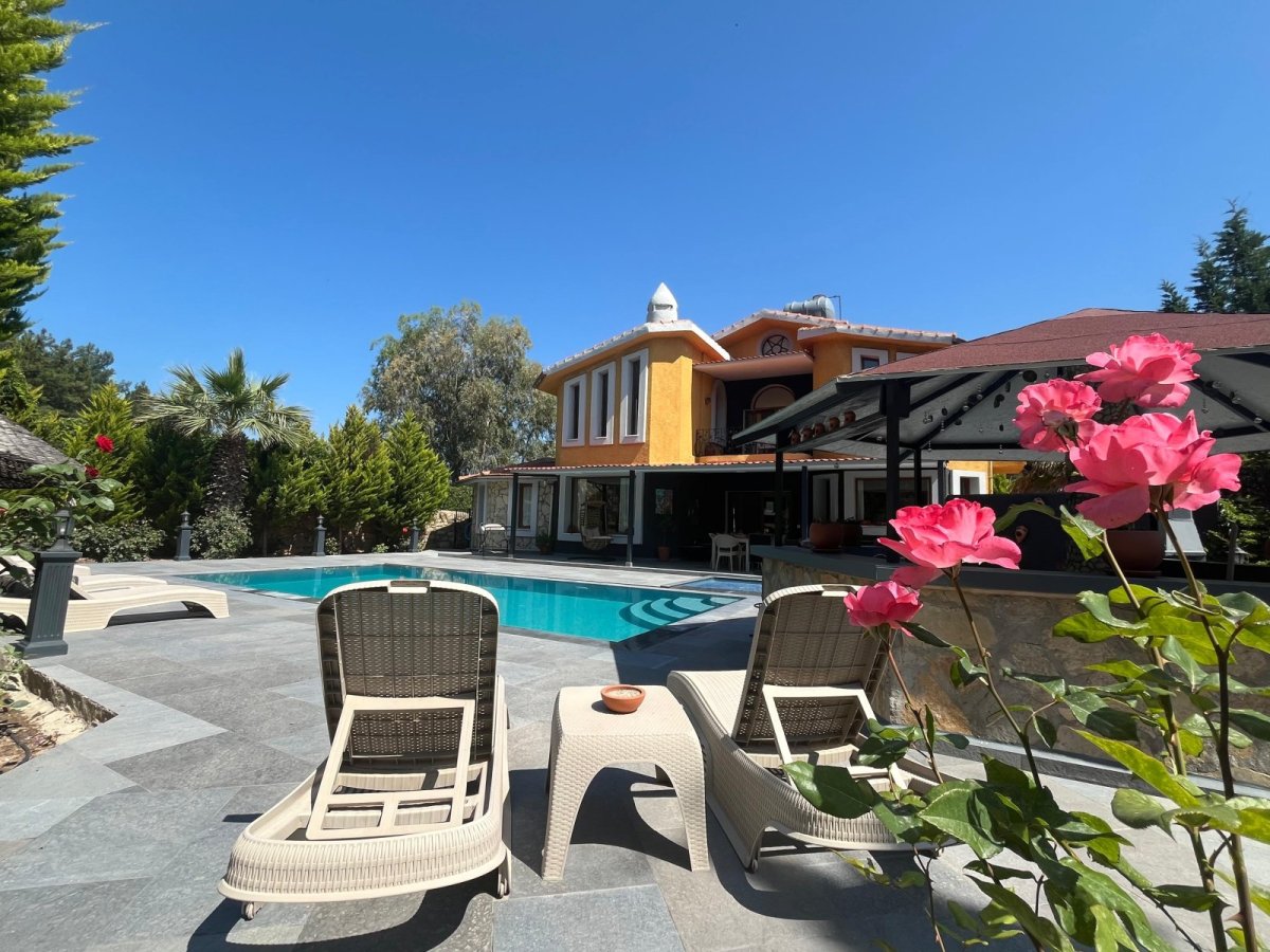 Bodrum Kuyucak 4 odalı Muhteşem Özel Havuzlu Villa