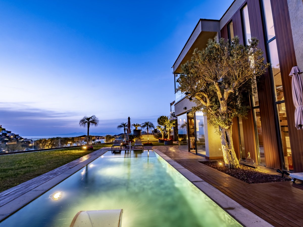 Bodrum Yalıkavakta 4 yatak odalı özel havuzlu Villa Sunset