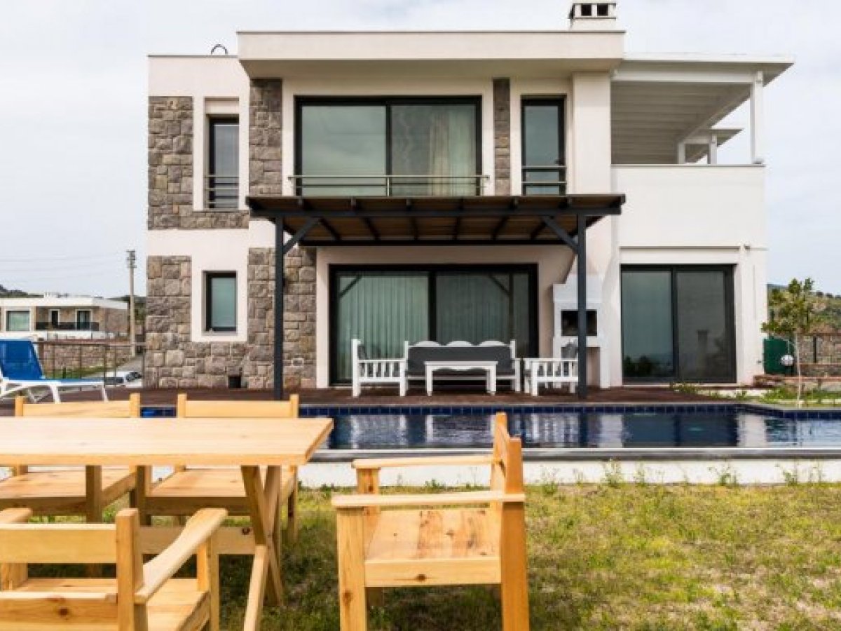 Detached Villa with Private Pool in Bodrum Ortakent