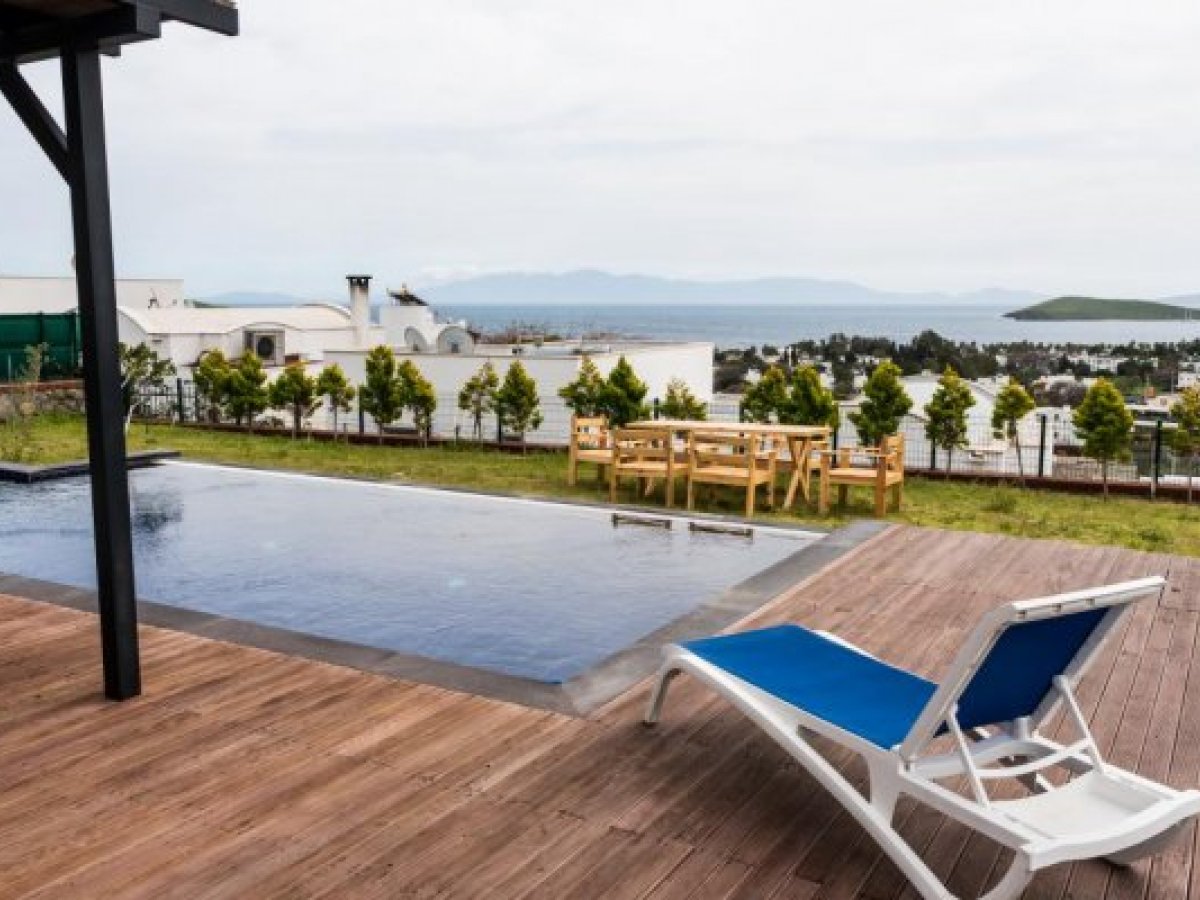 Detached Villa with Private Pool in Bodrum Ortakent