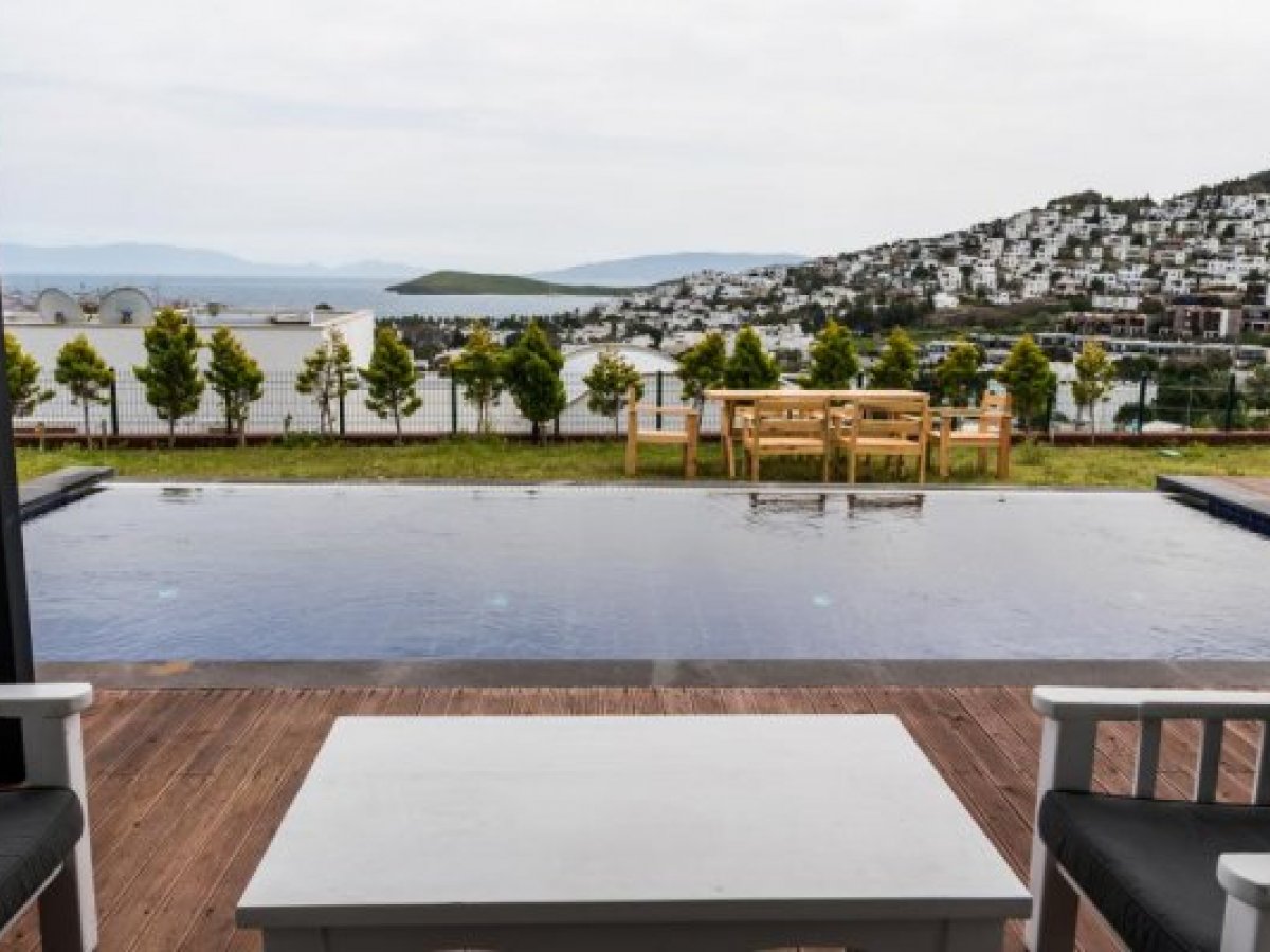 Detached Villa with Private Pool in Bodrum Ortakent