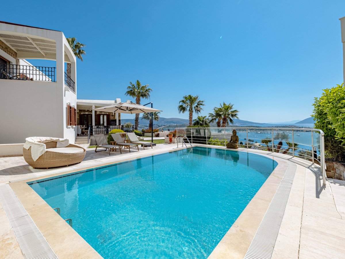 Bodrum Bitezde 5 yatak odalı özel havuzlu Villa Dorian