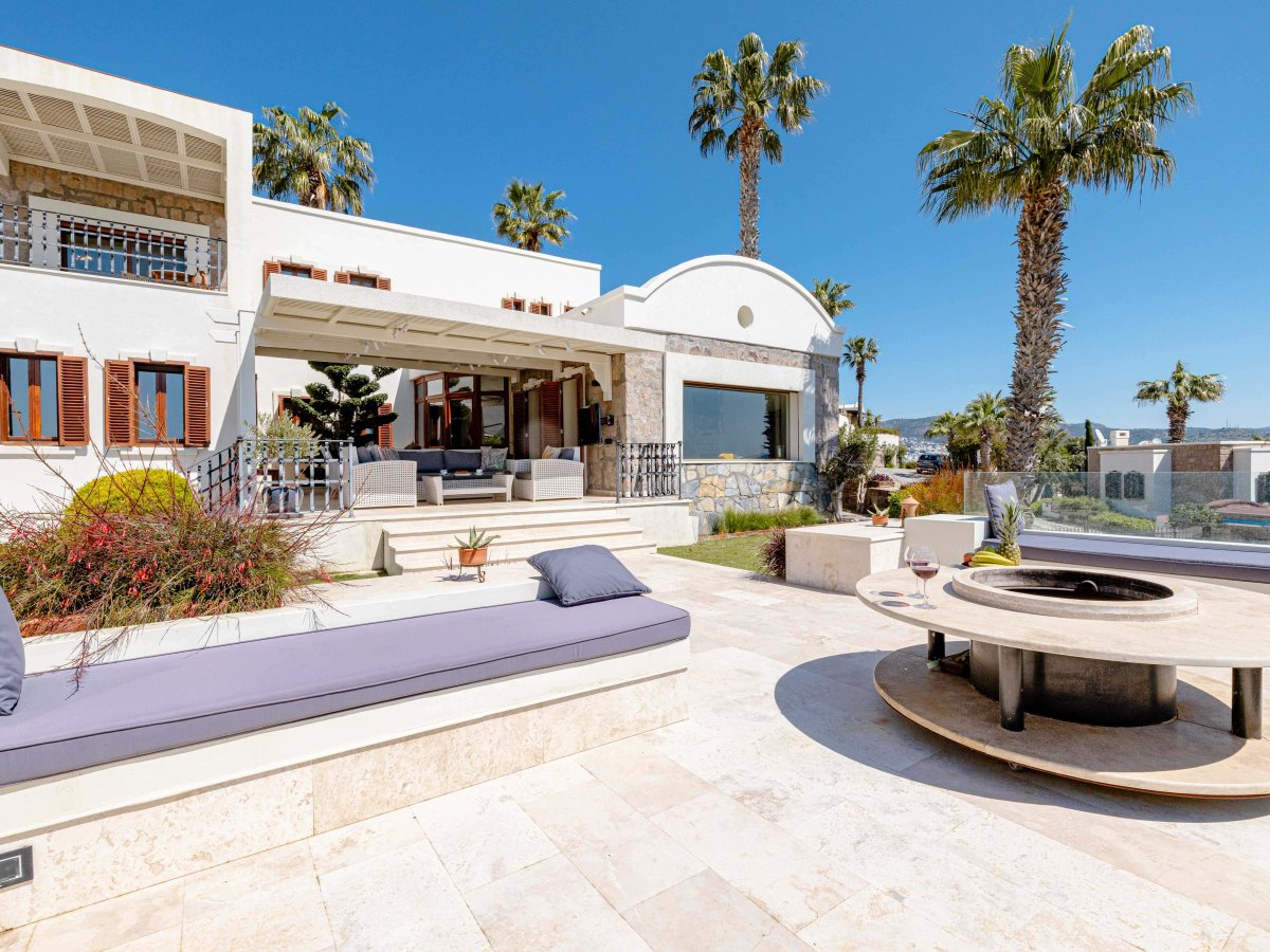 Bodrum Bitezde 5 yatak odalı özel havuzlu Villa Dorian
