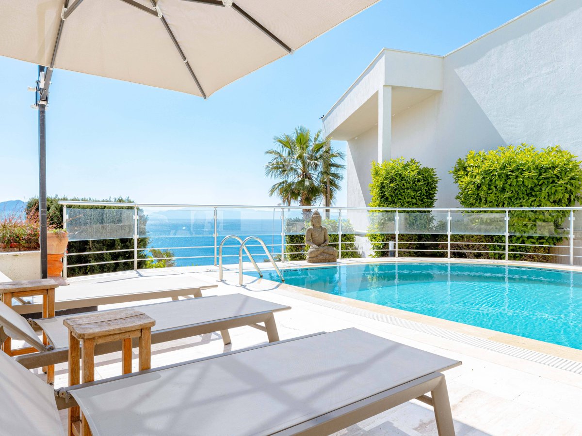 Bodrum Bitezde 5 yatak odalı özel havuzlu Villa Dorian