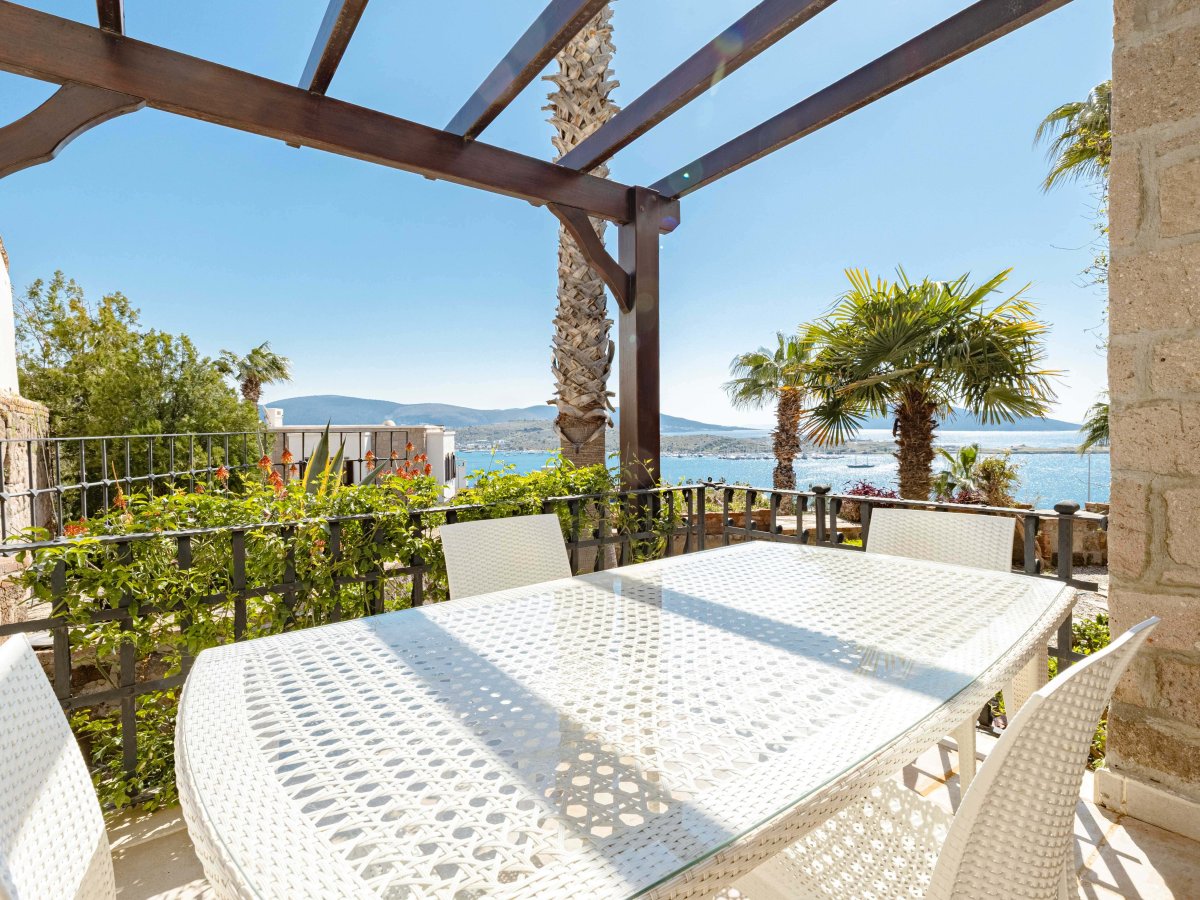 Bodrum Bitezde 5 yatak odalı özel havuzlu Villa Dorian