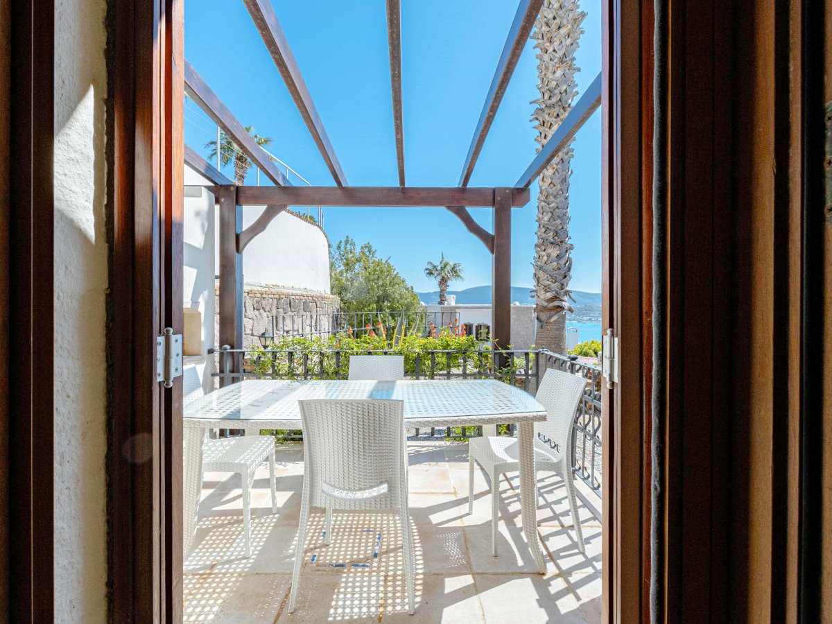 Bodrum Bitezde 5 yatak odalı özel havuzlu Villa Dorian