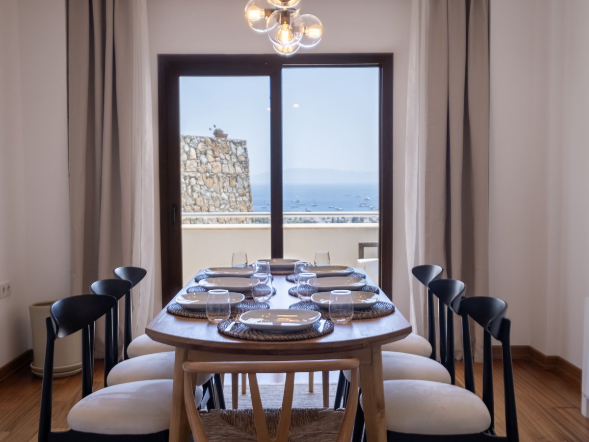 Bodrum Merkezde 4 yatak odalı özel havuzlu Villa Castle