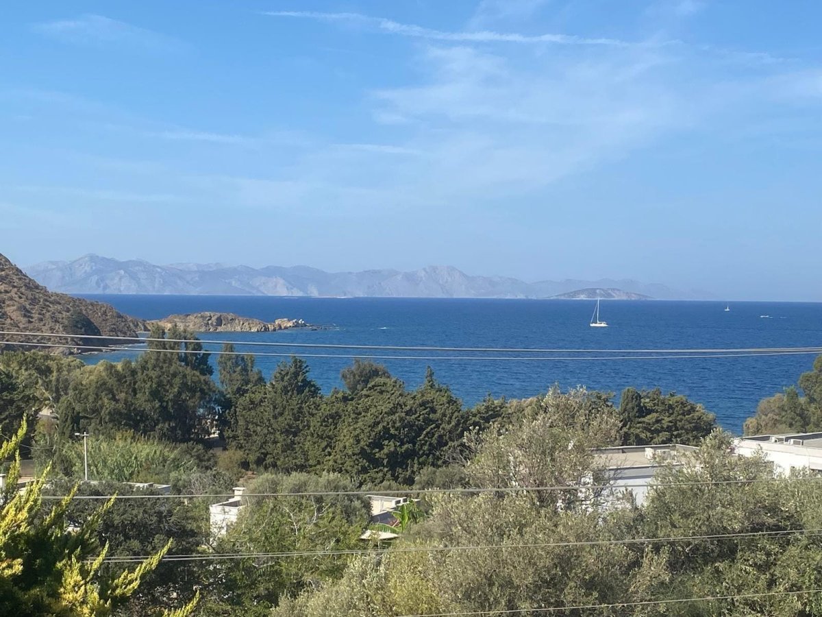 Gümüşlükte 4 yatak odalı Özel havuzlu Deniz manzaralı villa 