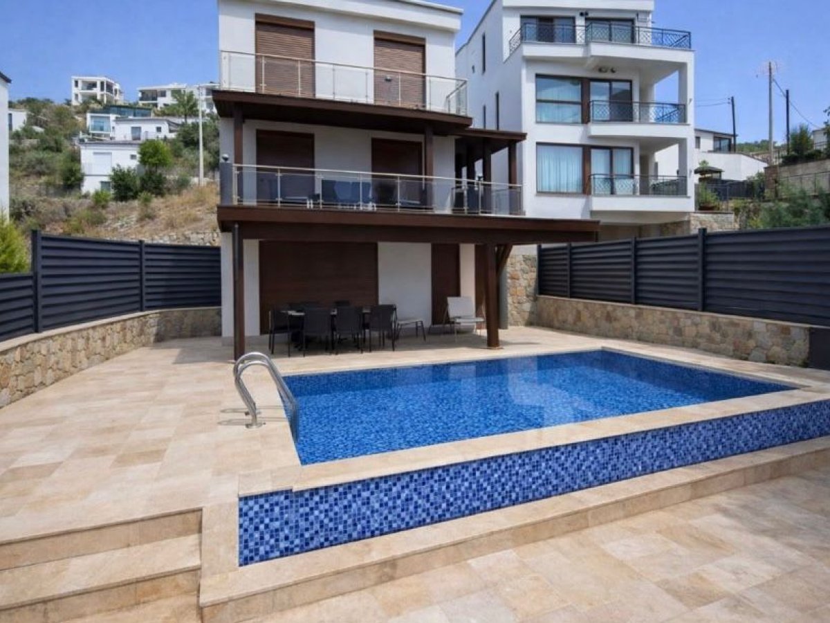 Turgutreiste 3 yatak odalı villa james