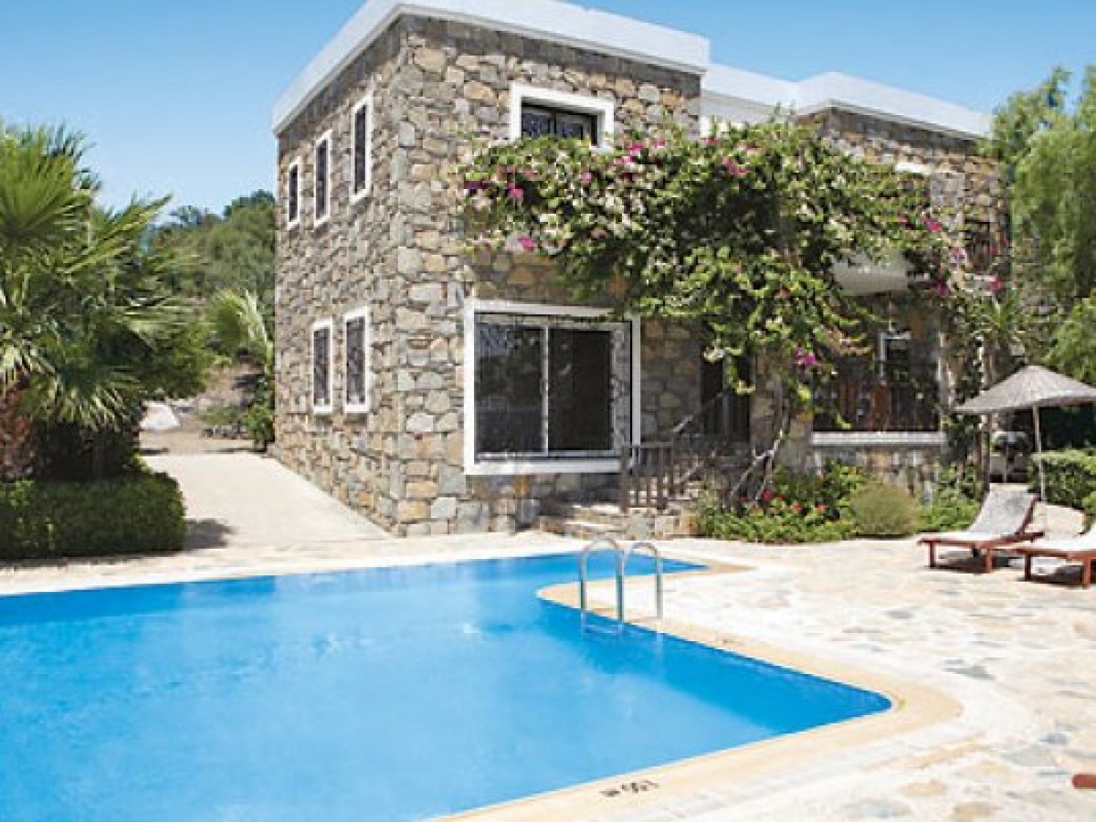 Stone Villa with Private Pool for Rent in Bodrum Dereköy