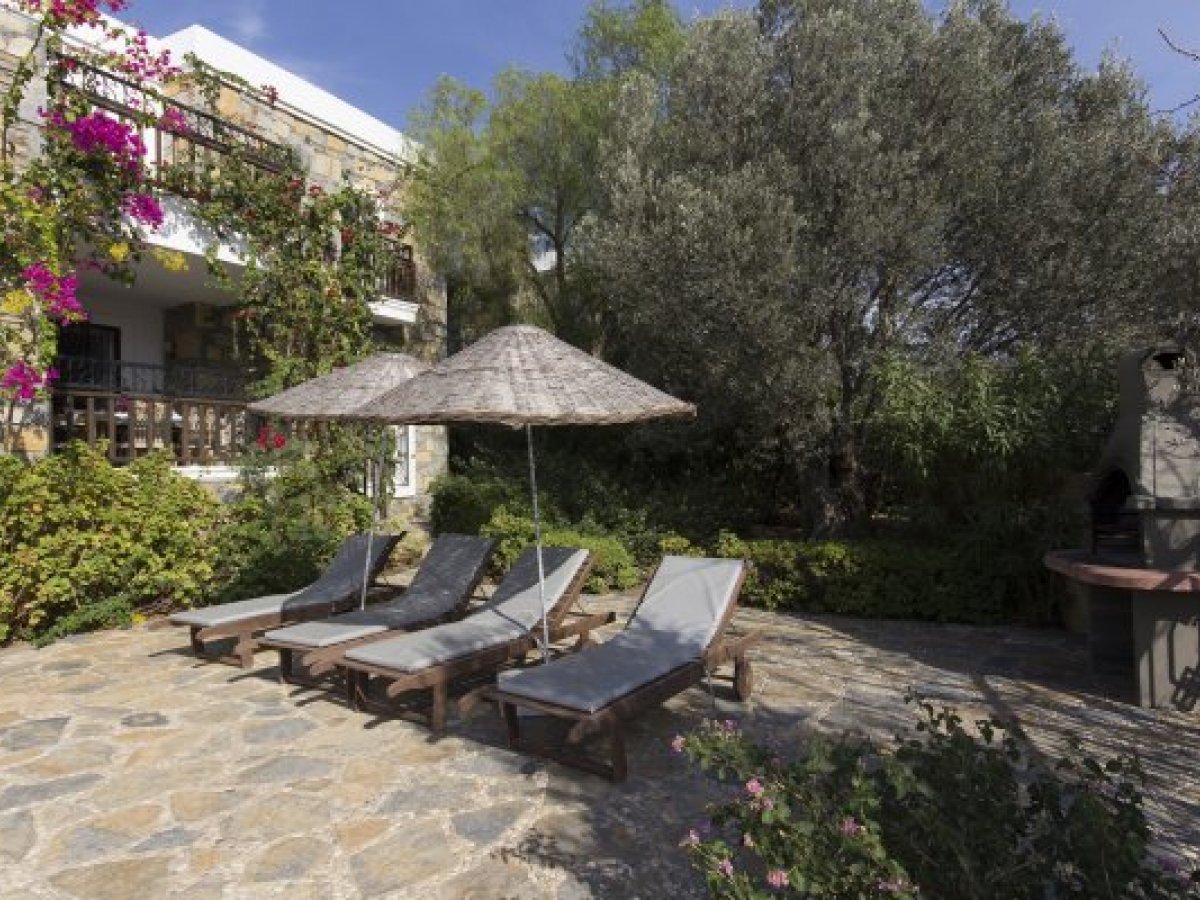 Stone Villa with Private Pool for Rent in Bodrum Dereköy