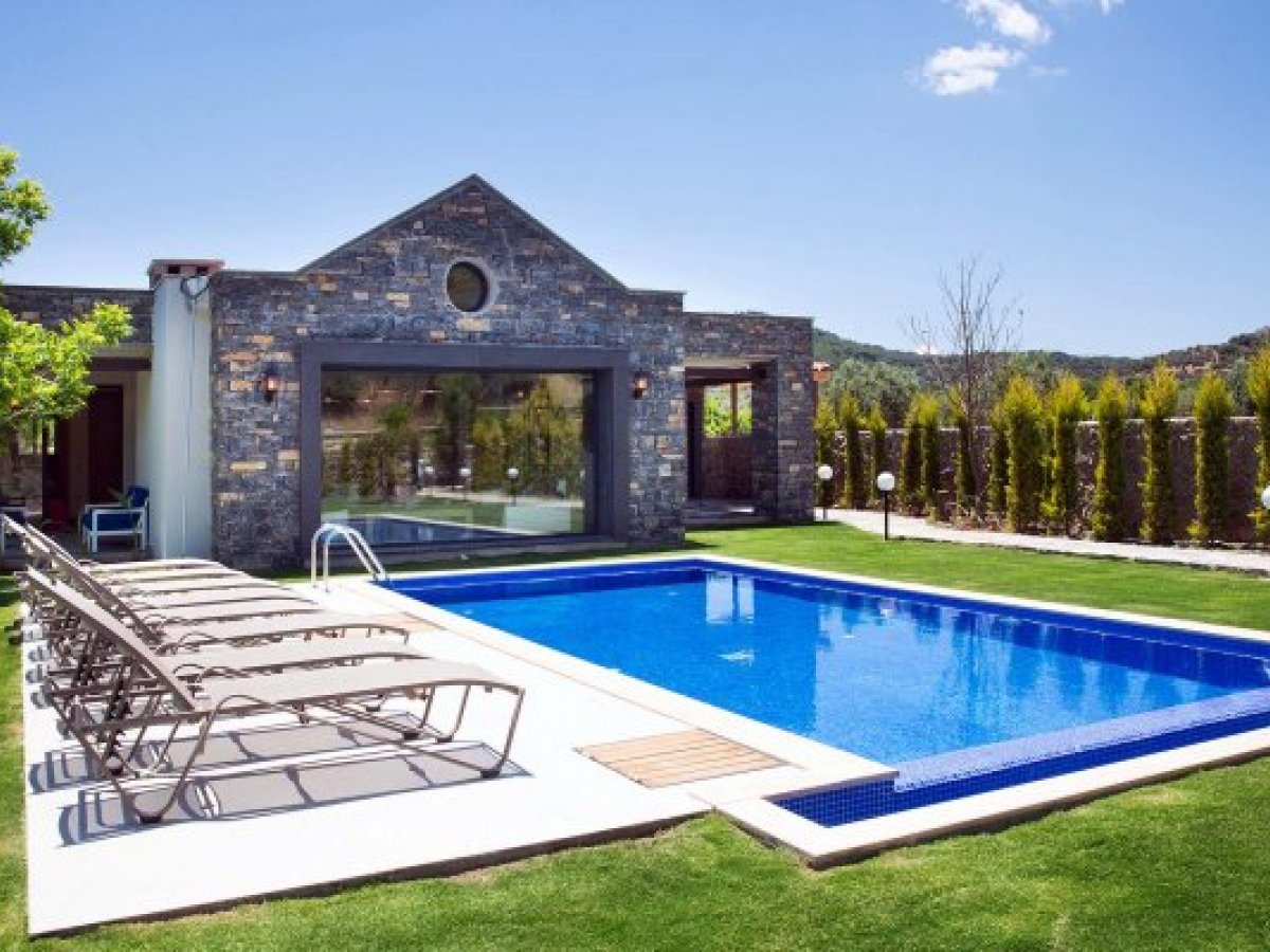 Stone Villa with Private Pool for Rent in Bodrum Ortakent