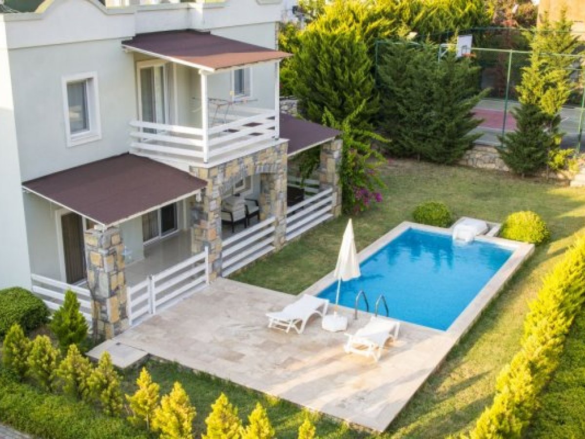 Bodrum Torba Beach Villa with Private Pool