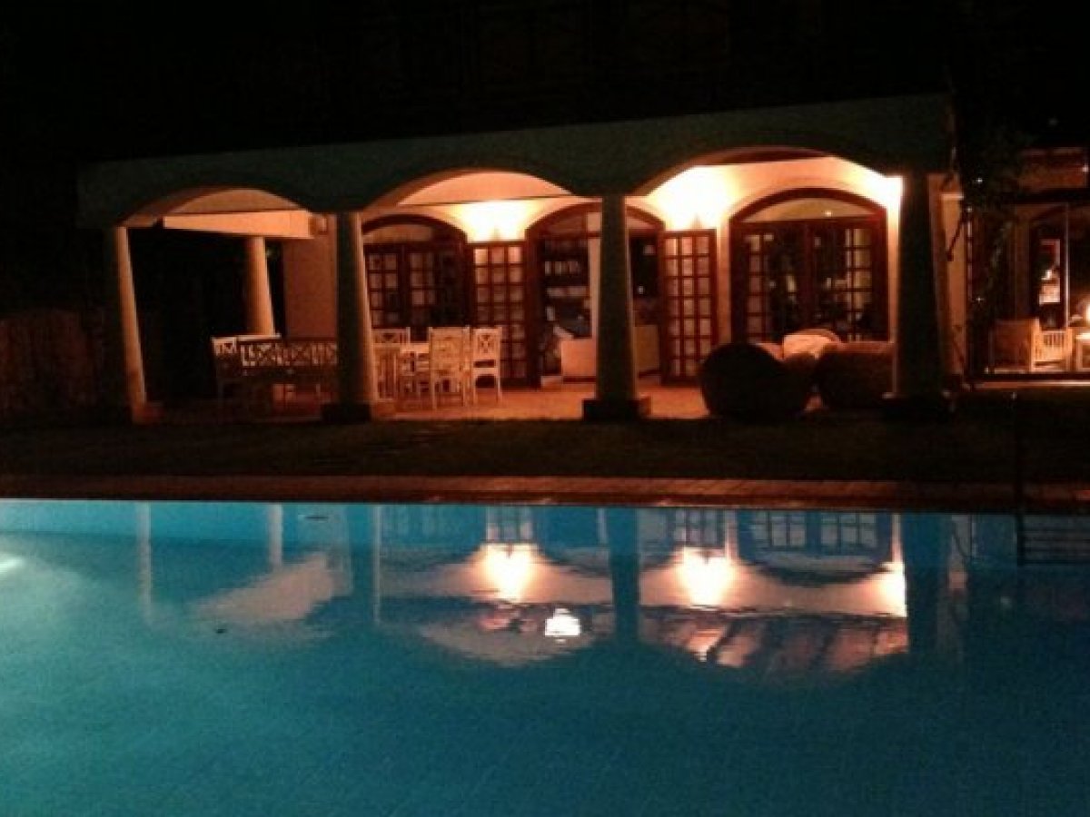 Conservative Villa for Rent with Private Pool in Bodrum Bitez Beach