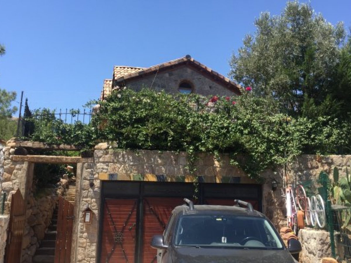 Torba Stone Villa For Rent With Private Pool Weekly