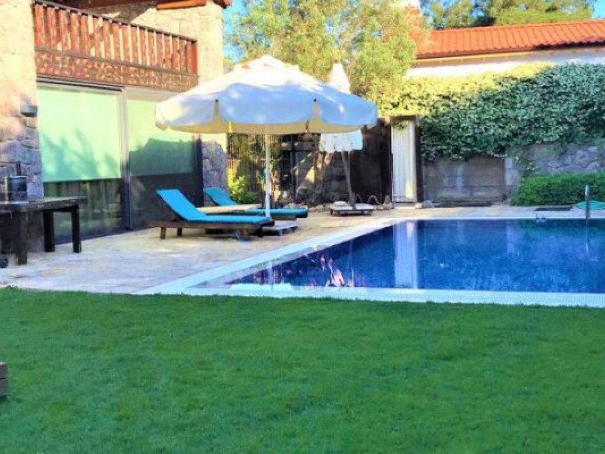 Torba Stone Villa For Rent With Private Pool Weekly