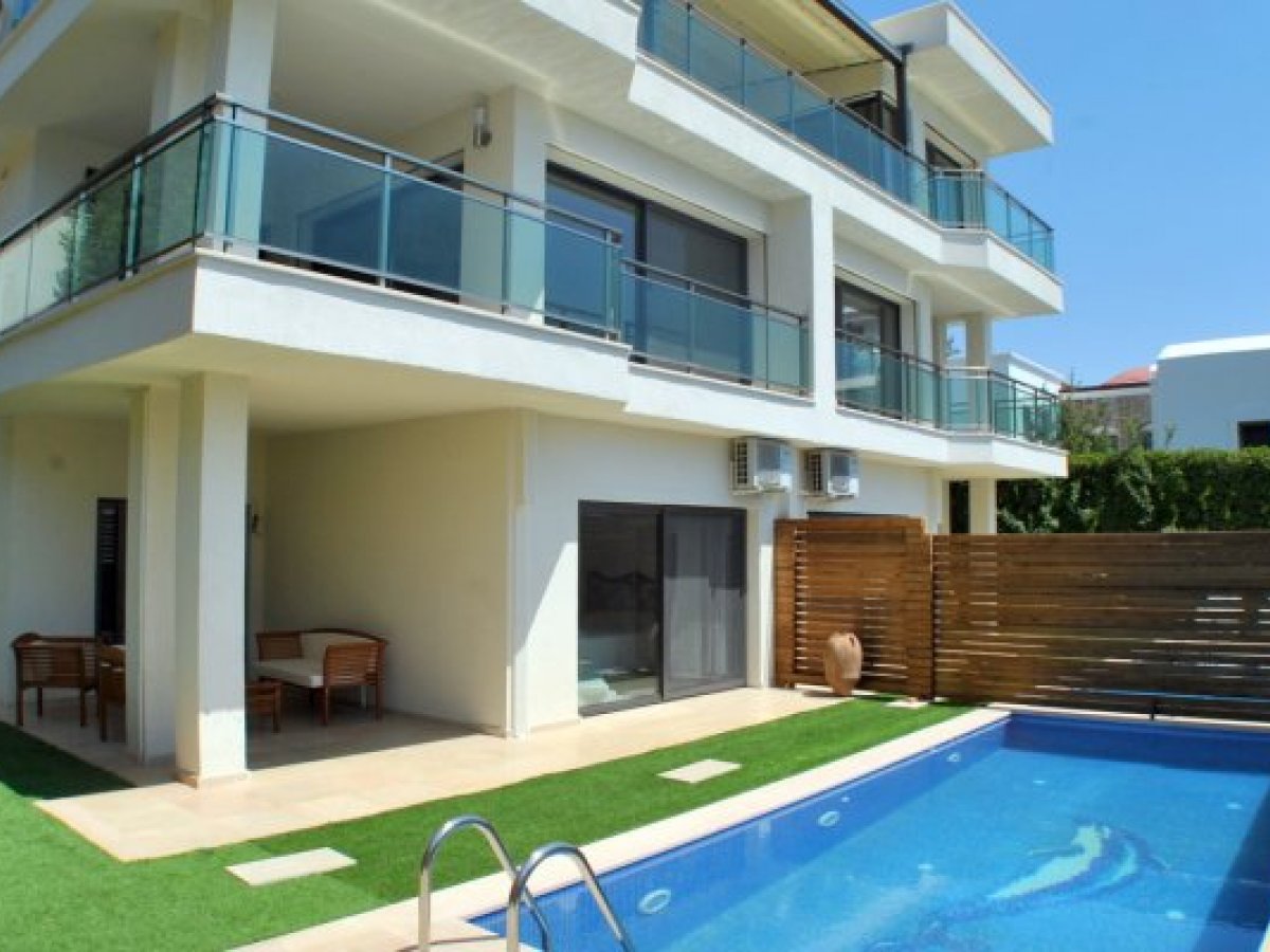 Bodrum Merkez Özel Havuzlu Villa Sade B 