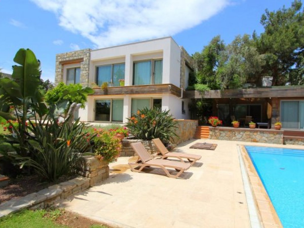 Ideal Luxury Rental Villa for Conservative Families in Bitez, Bodrum