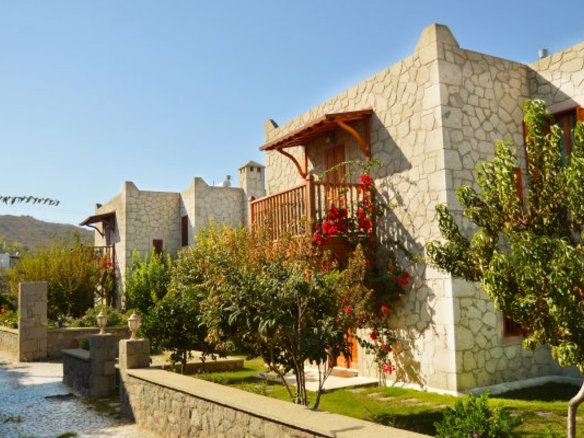 Daily Rental Stone Villa with Private Pool in Türkbükü