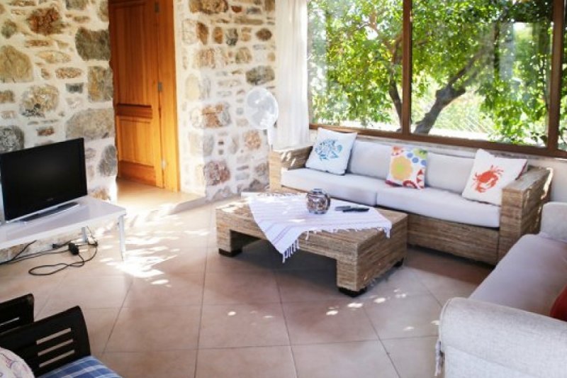 Bodrum Bitez Bölgesinde Kiralık Özel Havuzlu Taş Villa