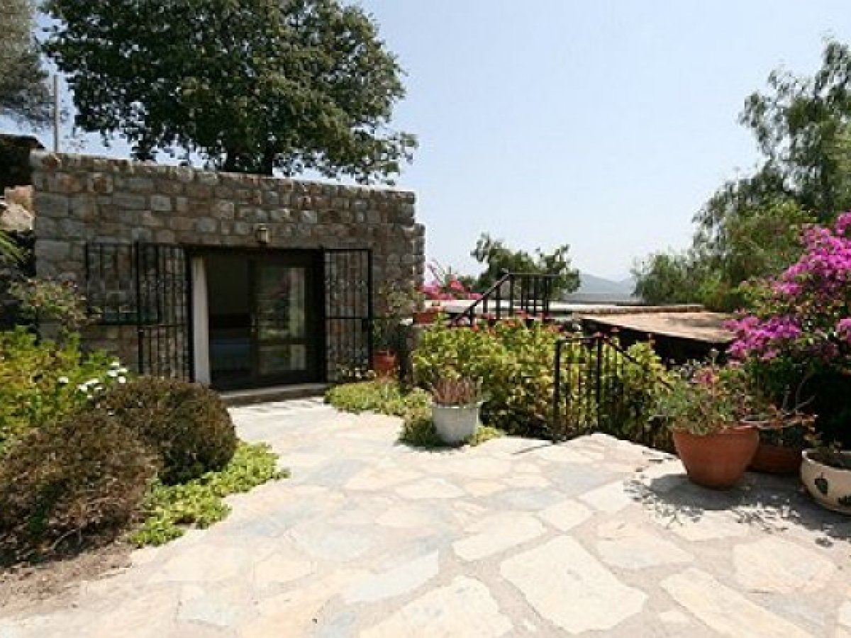 Holiday Villa With Private Pool In Bodrum Turkbuku Bay