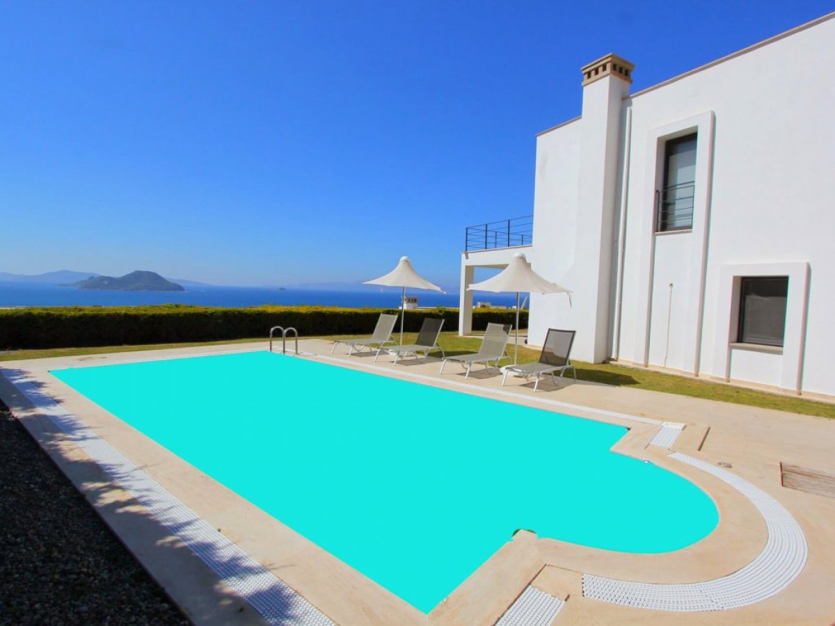 Bodrum Turgutreis Deniz Manzaralı Kiralık Havuzlu Villa