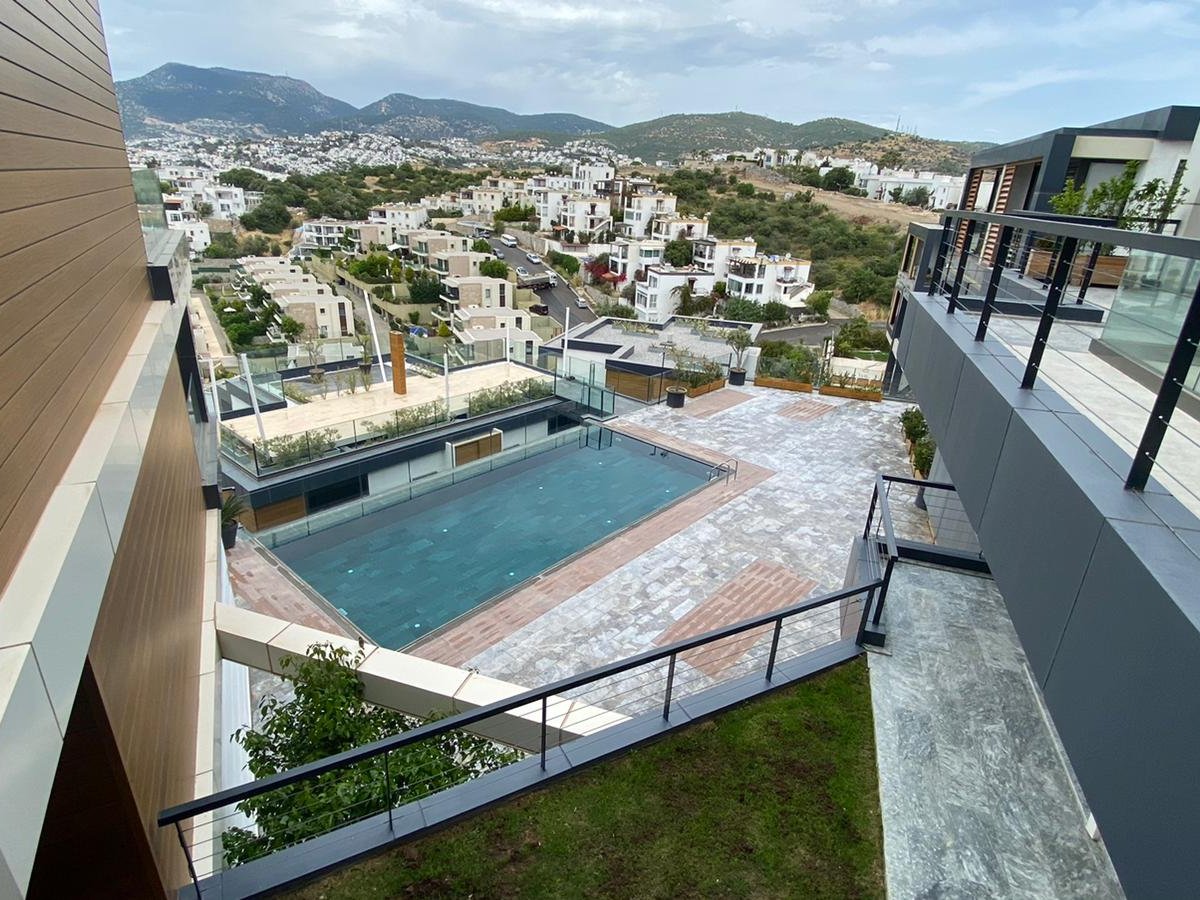 2 + 1 Luxury Residence with Shared Pool in Bodrum Bardakcı