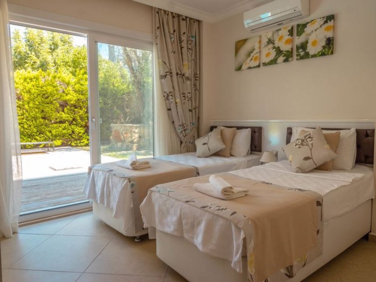 Bodrum Torbada Müstakil Bahçeli Özel Havuzlu 5 +2 Villa