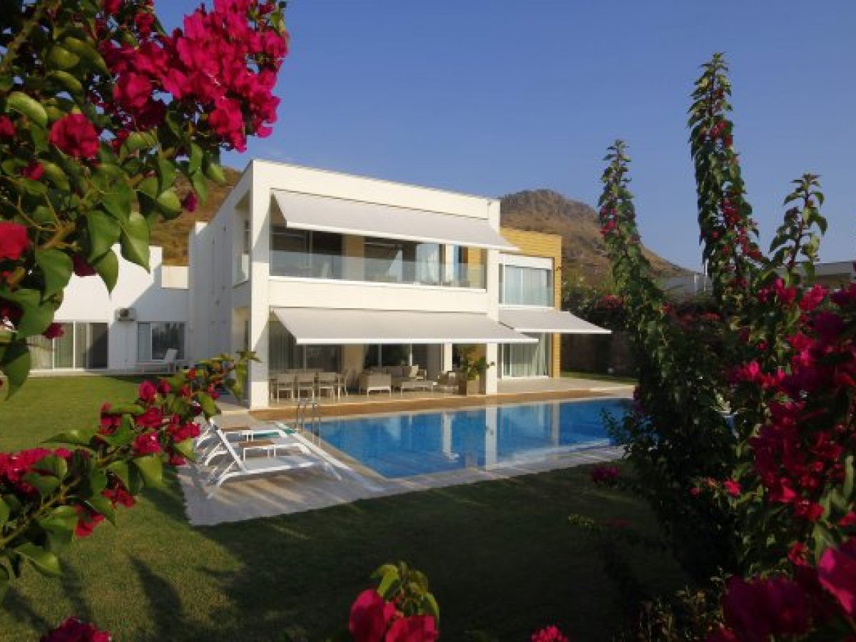 Turgutreis 5 + 2 Bedroom Villa Sevenseas. Luxury Villa with Private Pool and Sea View.