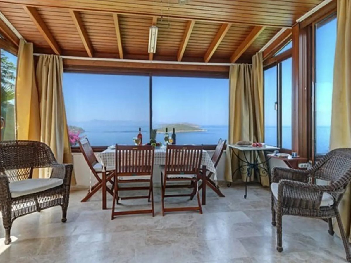 Bodrum Gümüşlükte 3 Odalı Özel Havuzlu Deniz Manzaralı Villa