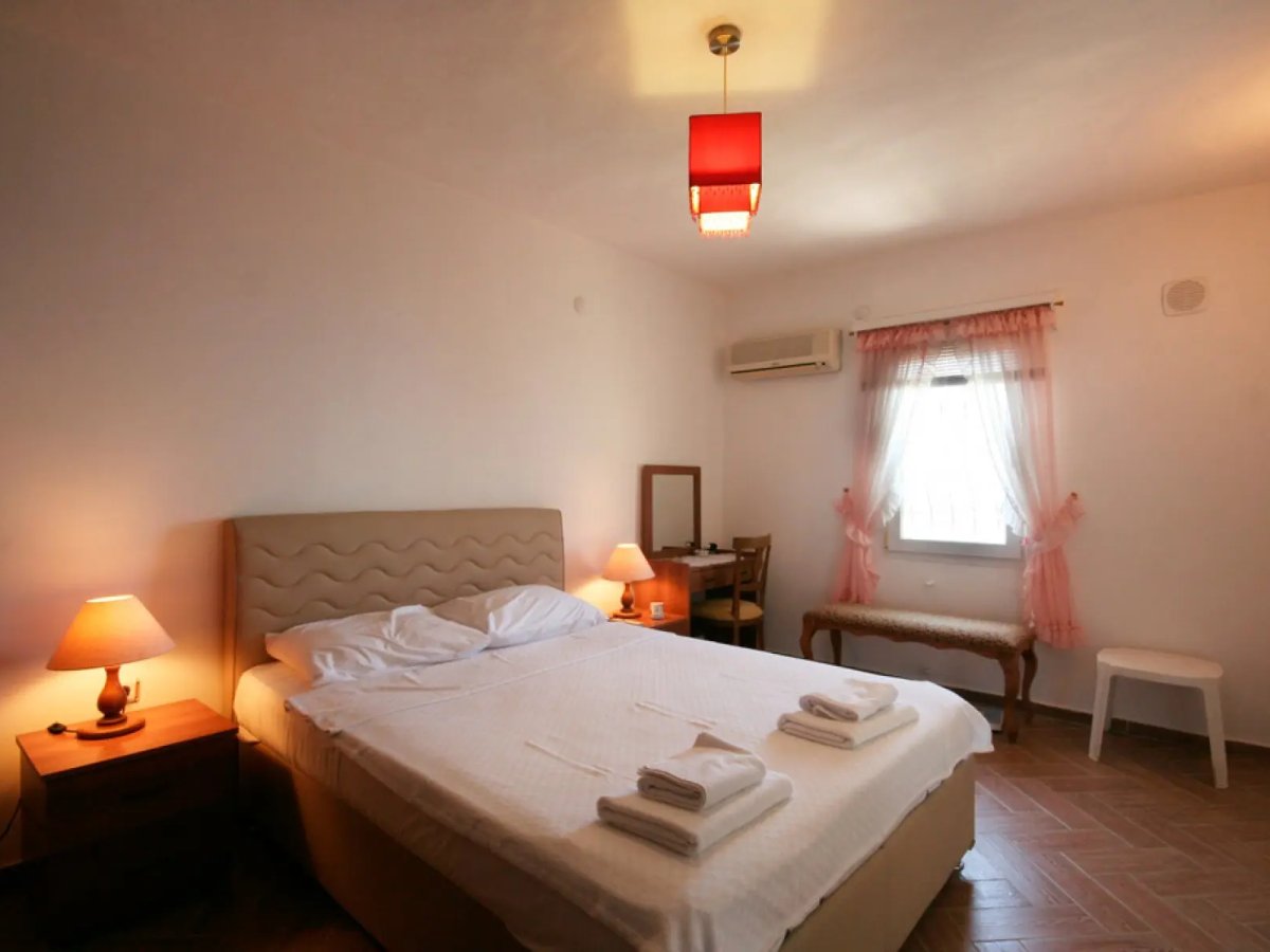 Bodrum Gümüşlükte 3 Odalı Özel Havuzlu Deniz Manzaralı Villa